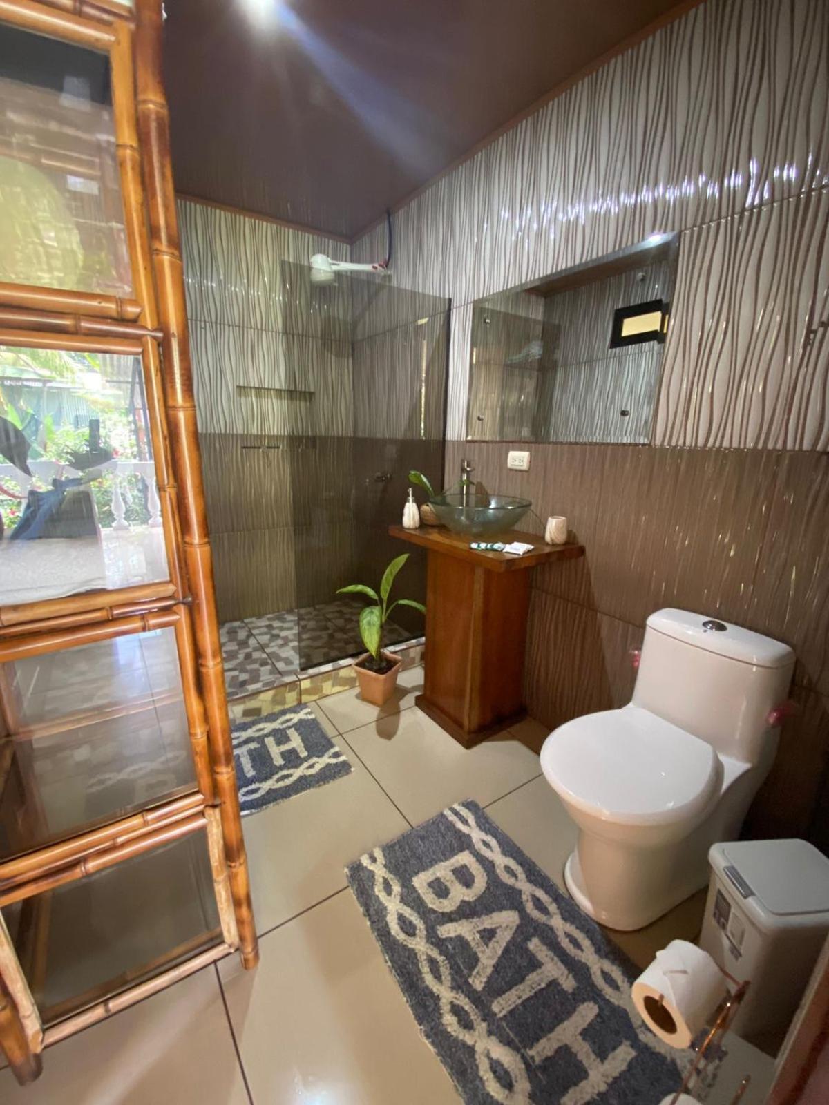 Frias Home Tortuguero Buitenkant foto